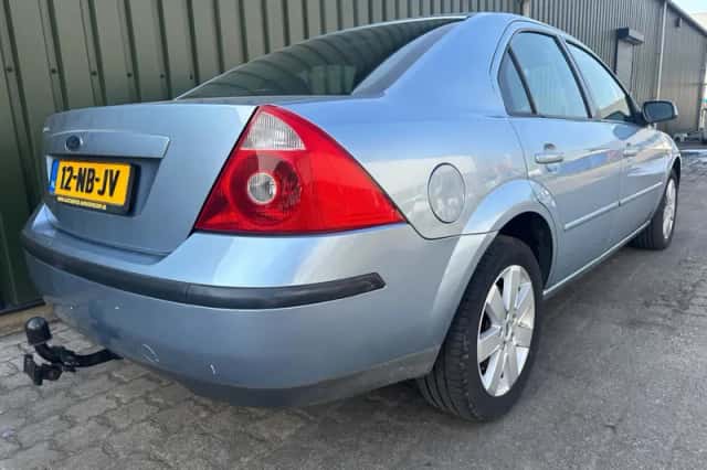 Ford Mondeo (2003) thumbnail 7