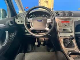 Ford S-Max thumbnail 17