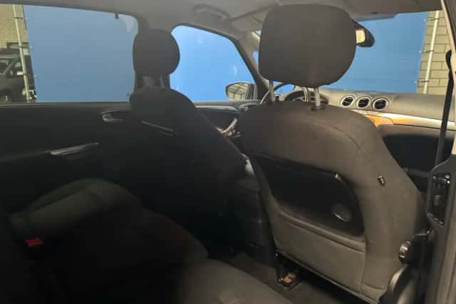 Ford S-Max (2007) thumbnail 16