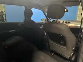 Ford S-Max (2007) thumbnail 16