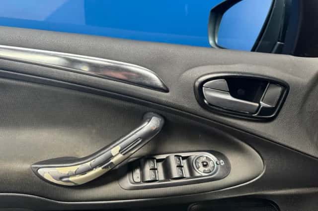 Ford S-Max (2007) thumbnail 18