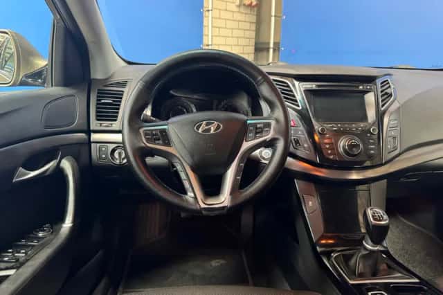 Hyundai i40 (2012) thumbnail 14