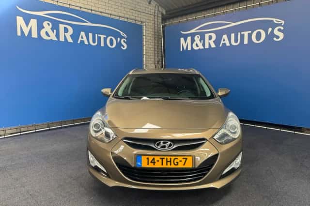 Hyundai i40 (2012) thumbnail 3