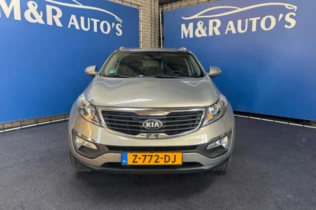Kia Sportage (2012) thumbnail 3