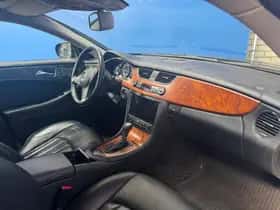 Mercedes-Benz CLS-Klasse thumbnail 16