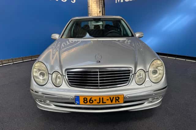 Mercedes-Benz E-Klasse (2002) thumbnail 4