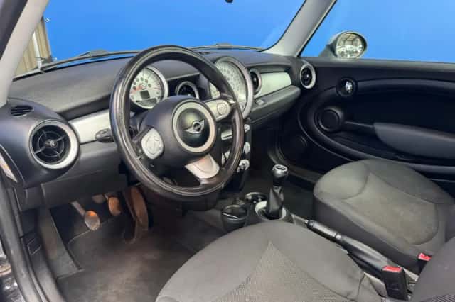 MINI Clubman (2009) thumbnail 12