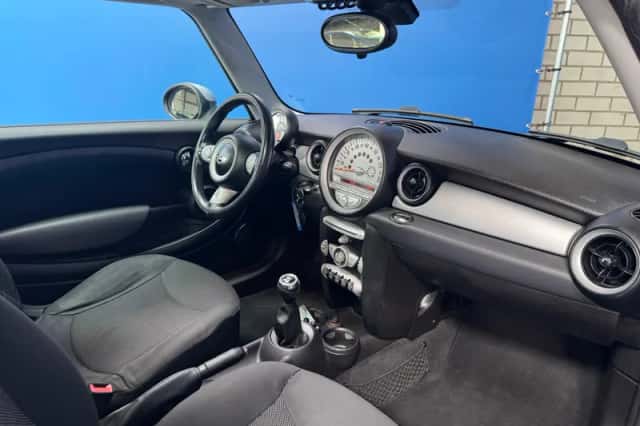 MINI Clubman (2009) thumbnail 13