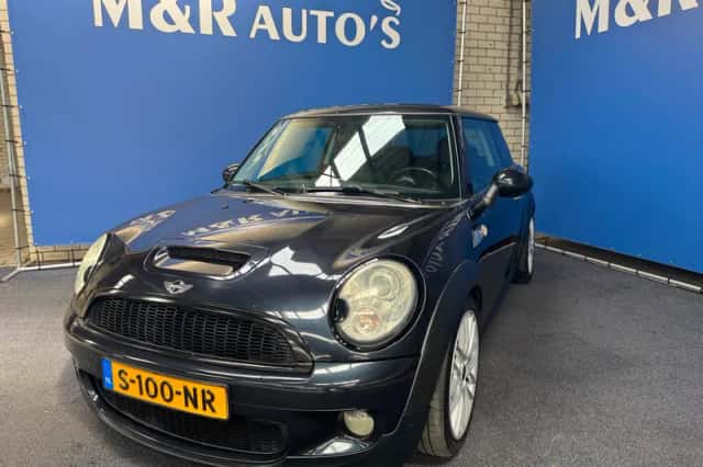 MINI Mini (2009) thumbnail 1
