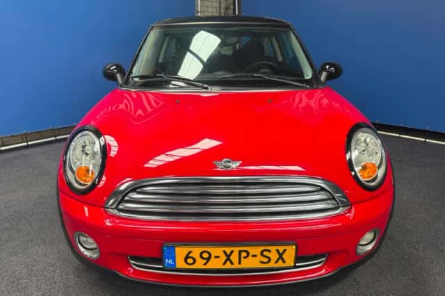 MINI Mini (2007) thumbnail 4