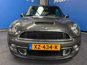 MINI Cabrio (2011) thumbnail 5
