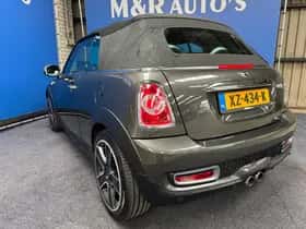 MINI Cabrio (2011) thumbnail 8