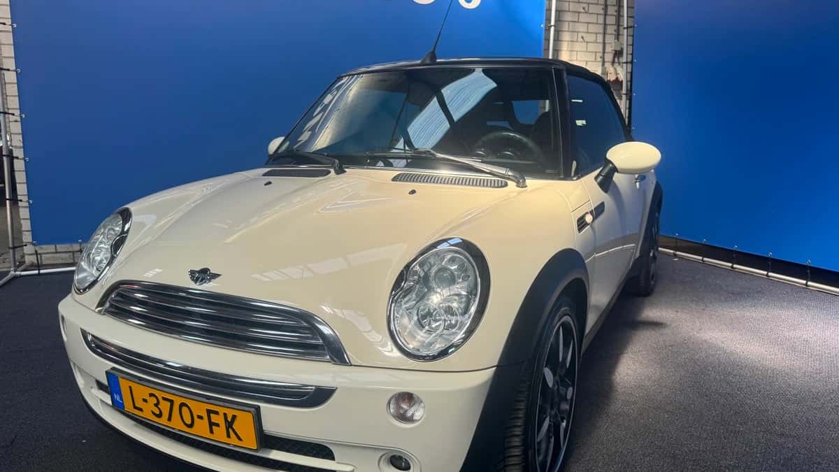 MINI Cabrio (2008) — foto 1