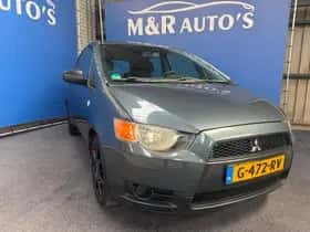 Mitsubishi Colt (2009) thumbnail 2