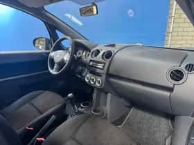 Mitsubishi Colt (2009) thumbnail 11