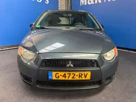 Mitsubishi Colt (2009) thumbnail 4