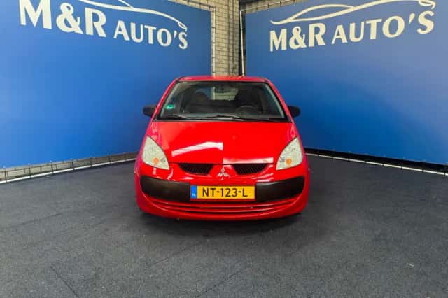 Mitsubishi Colt (2008) thumbnail 3