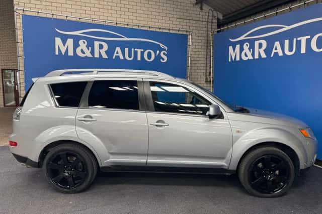 Mitsubishi Outlander (2009) thumbnail 6