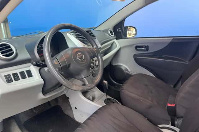 Nissan PIXO (2009) thumbnail 12