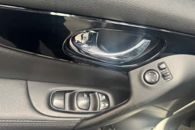 Nissan Qashqai (2016) thumbnail 19