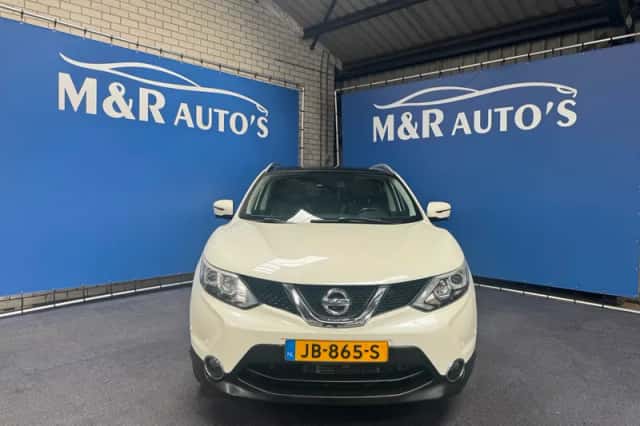 Nissan Qashqai (2016) thumbnail 3
