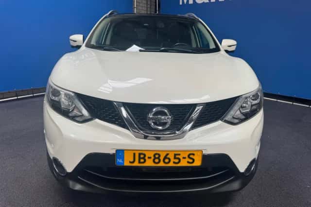 Nissan Qashqai (2016) thumbnail 4