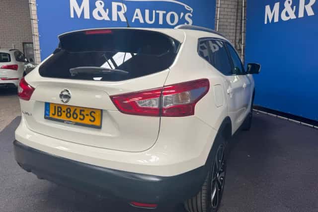 Nissan Qashqai (2016) thumbnail 8