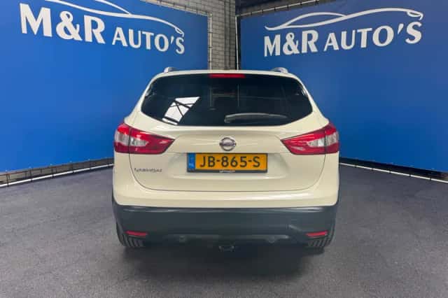 Nissan Qashqai (2016) thumbnail 9