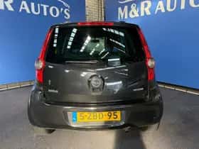 Opel Agila (2014) thumbnail 10