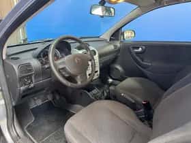 Opel Corsa (2003) thumbnail 12