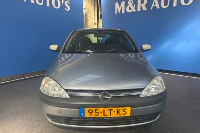 Opel Corsa (2003) thumbnail 4