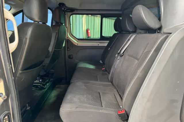Opel Vivaro (2019) thumbnail 12