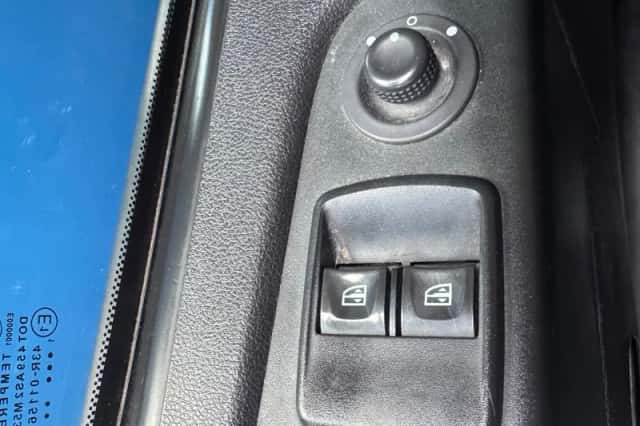 Opel Vivaro (2019) thumbnail 14