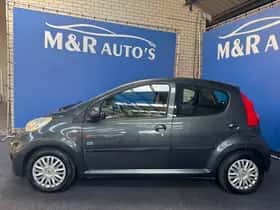 Peugeot 107 (2009) thumbnail 5