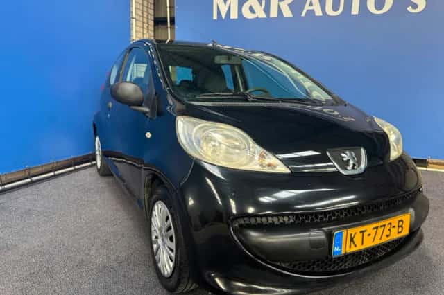 Peugeot 107 (2008) thumbnail 2