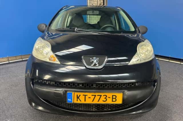 Peugeot 107 (2008) thumbnail 4