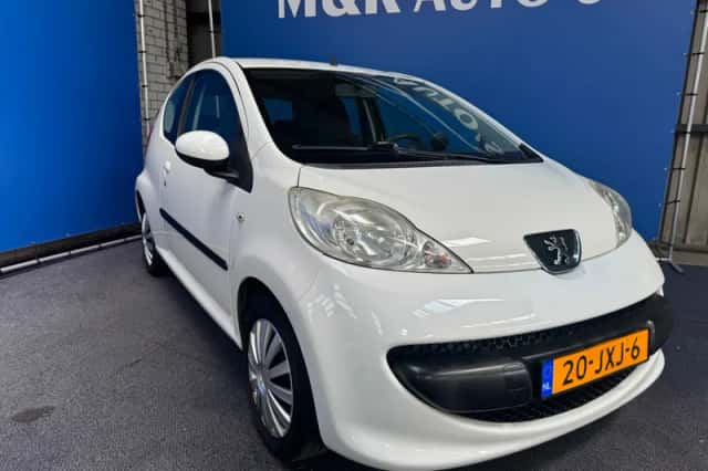 Peugeot 107 (2007) thumbnail 2