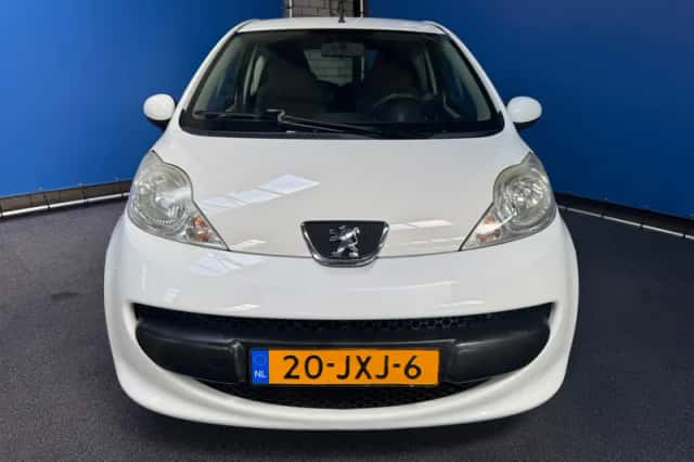 Peugeot 107 (2007) thumbnail 4