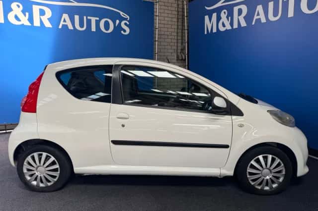 Peugeot 107 (2007) thumbnail 6