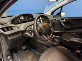 Peugeot 208 (2016) thumbnail 12