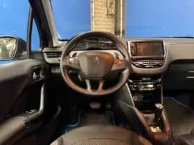 Peugeot 208 (2016) thumbnail 16