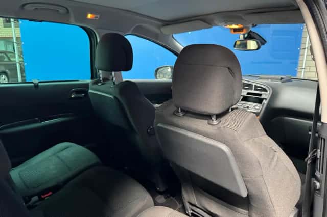 Peugeot 5008 (2013) thumbnail 15