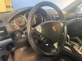 Porsche Cayenne (2005) thumbnail 15
