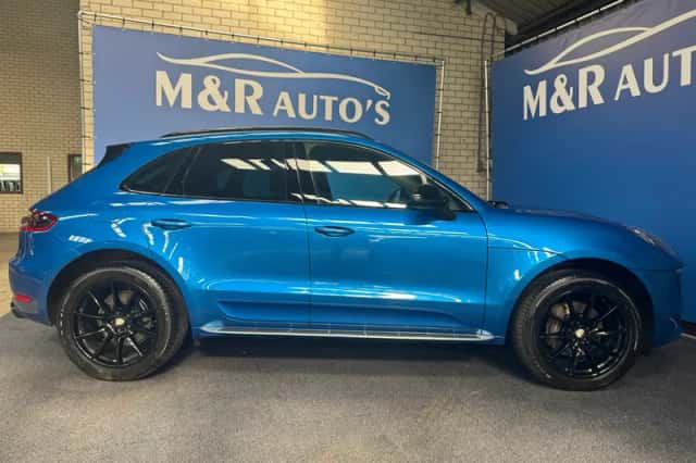 Porsche Macan (2017) thumbnail 6