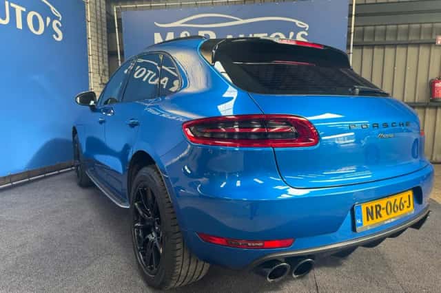 Porsche Macan (2017) thumbnail 7