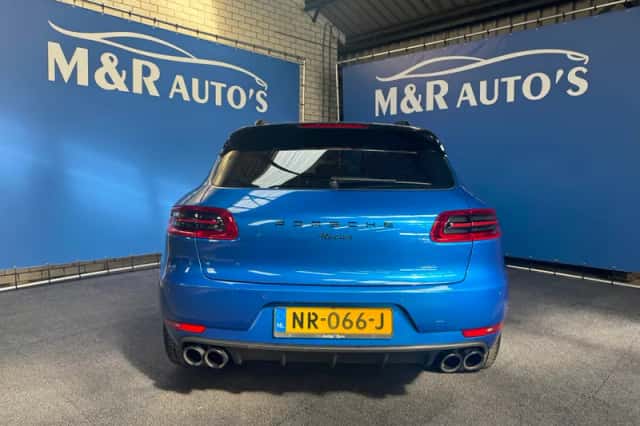 Porsche Macan (2017) thumbnail 9