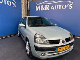 Renault Clio (2002) thumbnail 2