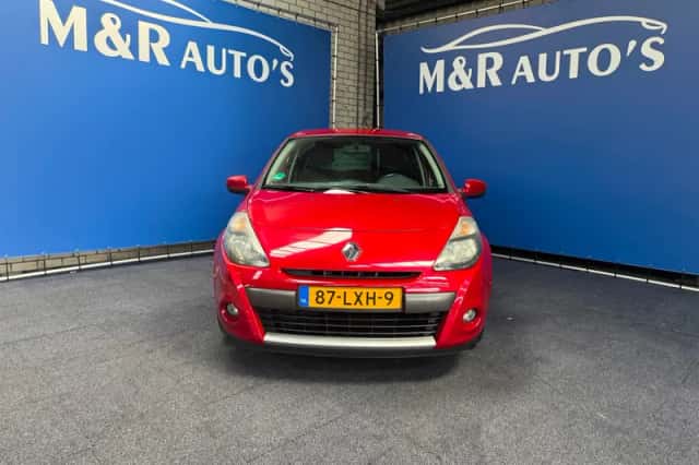 Renault Clio (2010) thumbnail 3