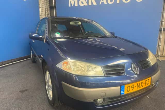 Renault Mégane (2004) thumbnail 2