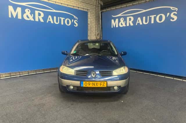 Renault Mégane (2004) thumbnail 3